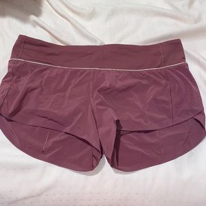 Lulu Lemon Speed Up Shorts 2.5’